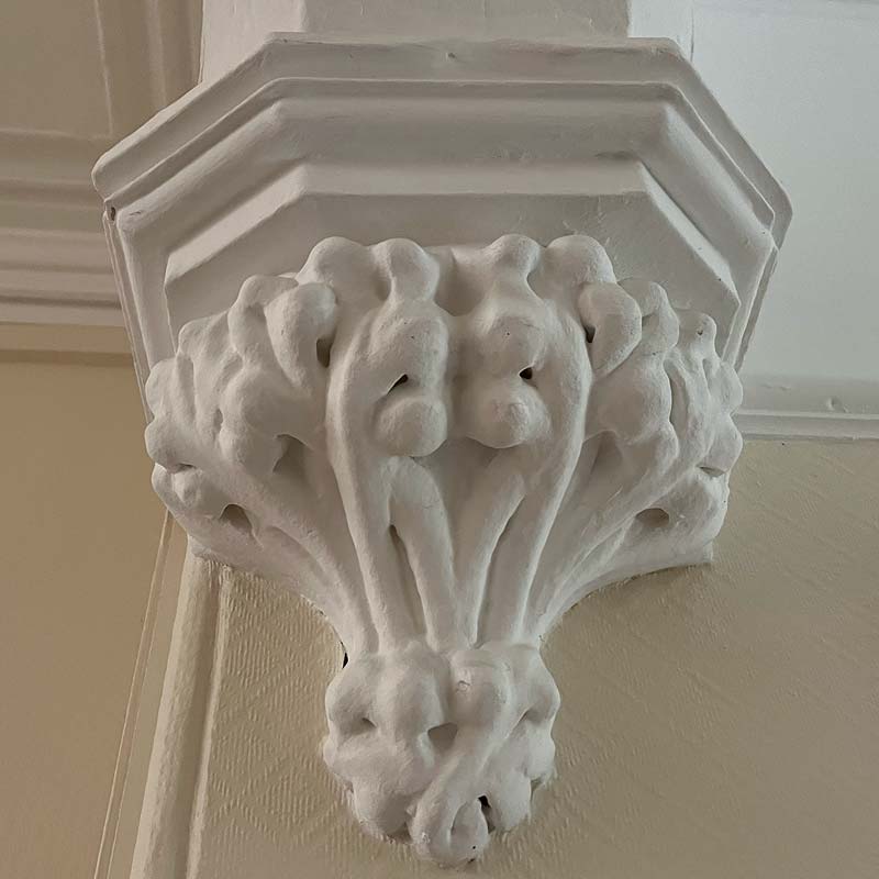 Ceiling detail img 0795 sq 800